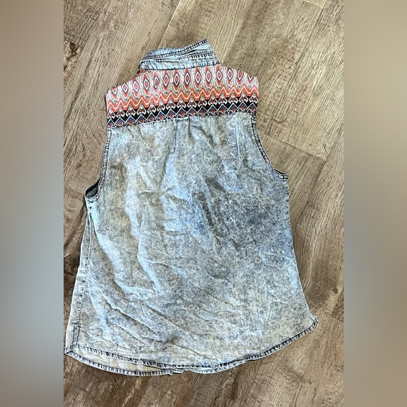 Miss Me denim button up Tank - Picture 4 of 4